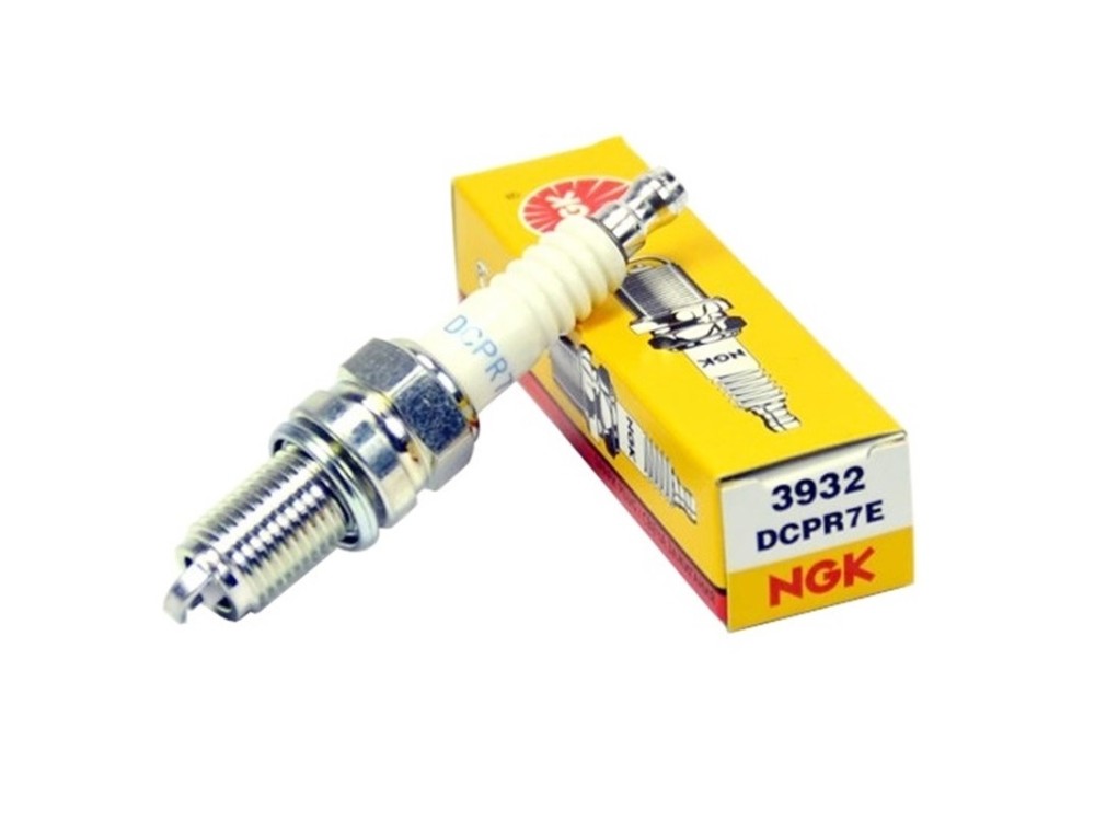 BOUGIE NGK DCPR7E KOHLER